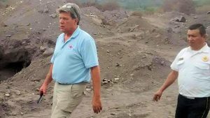 Neale Brown and Vinicio Calderon at San Miguel los Lotes